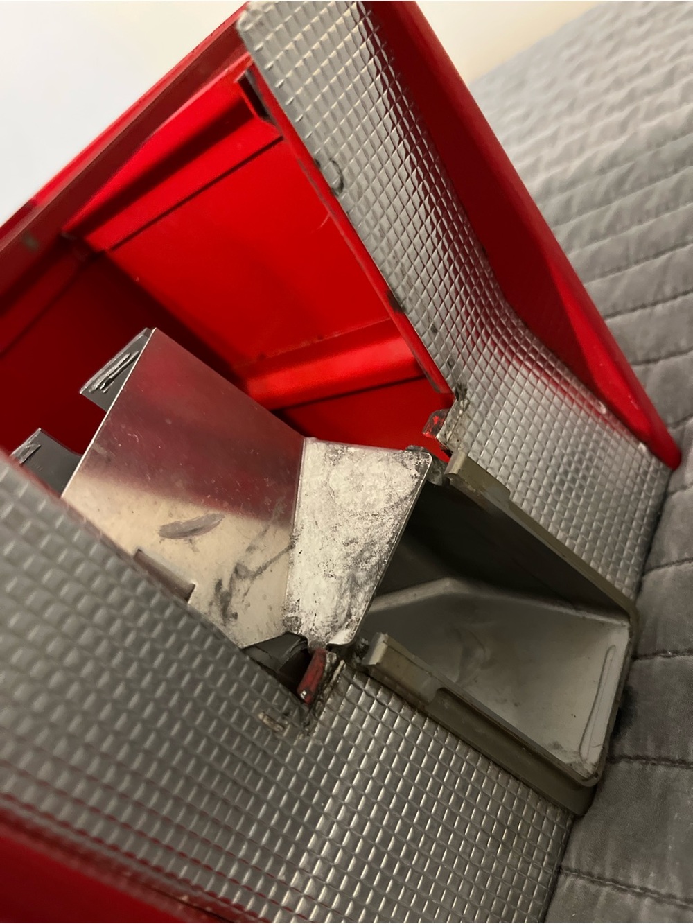 Northwestern Super 60 Main Mid Section Body Casing Middle Red & Gum Chute #1 - Picture 13 of 14